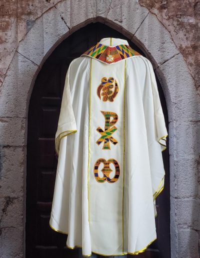 CHASUBLE OFF WHITE BACK