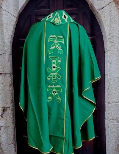 CHASUBLE GREEN 2 SWORDS PX BACK