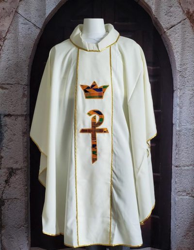 CHASUBLE OFF WHITE CROWN PX FRONT